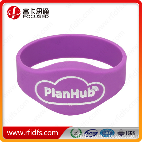 F08 silicone wristband,cheap price, good quality,short lead time free samples